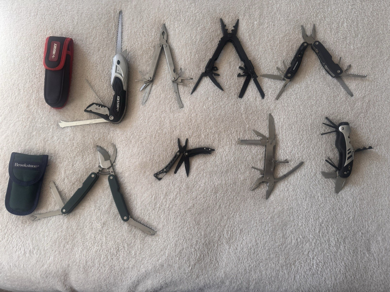 Lot Of 8 Multi Tools Gerber,Cummins,Husky,Others 2 with Sheath Nice Condition