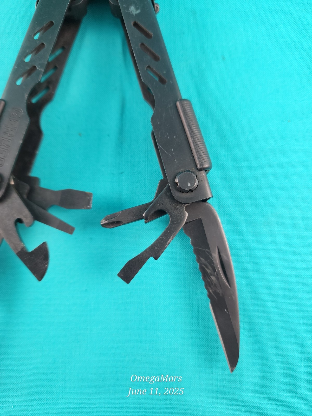 Gerber MP 400 Compact Sport Stainless/Black, Great conditions! x1(ONE) per order
