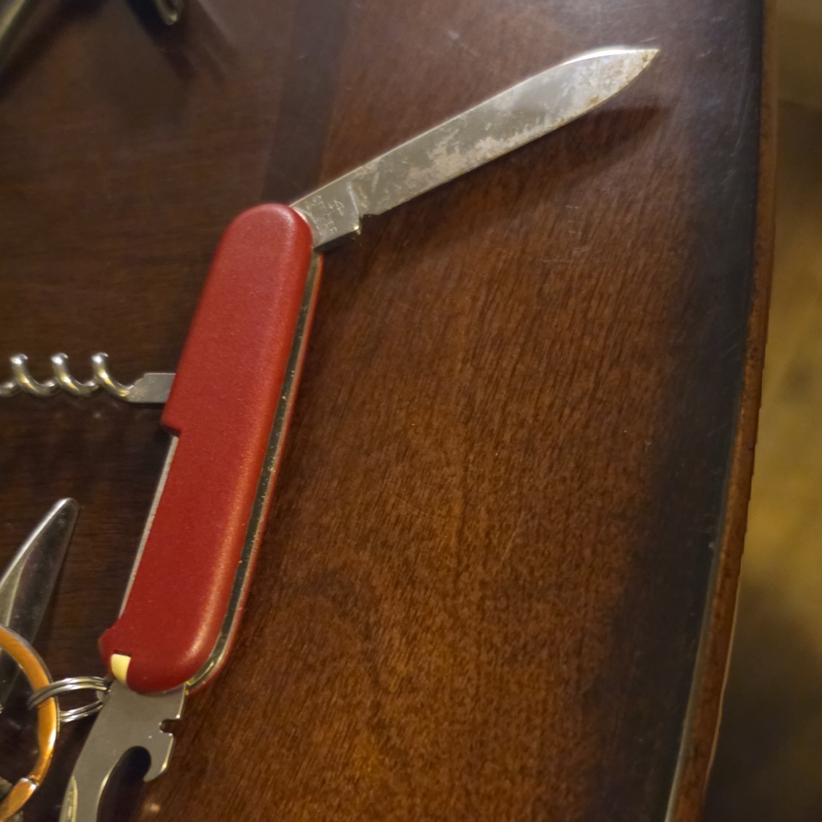 Victorinox Classic SD Red 7-Tool Swiss Army Multi-Tool Keyring Scissors