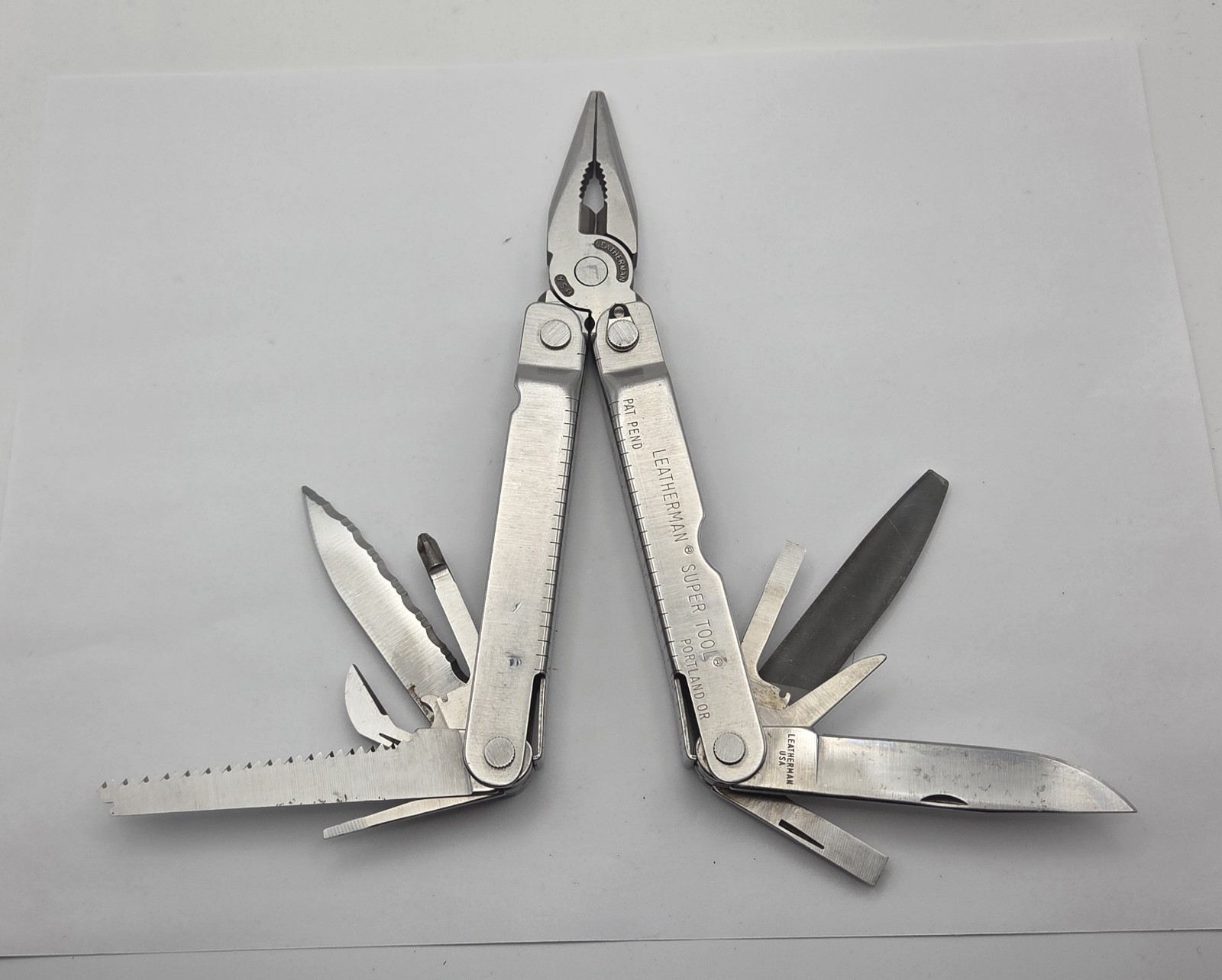 Original Leatherman SUPER TOOL with Nylon Sheath Stainless Steel Silver Pat Pend