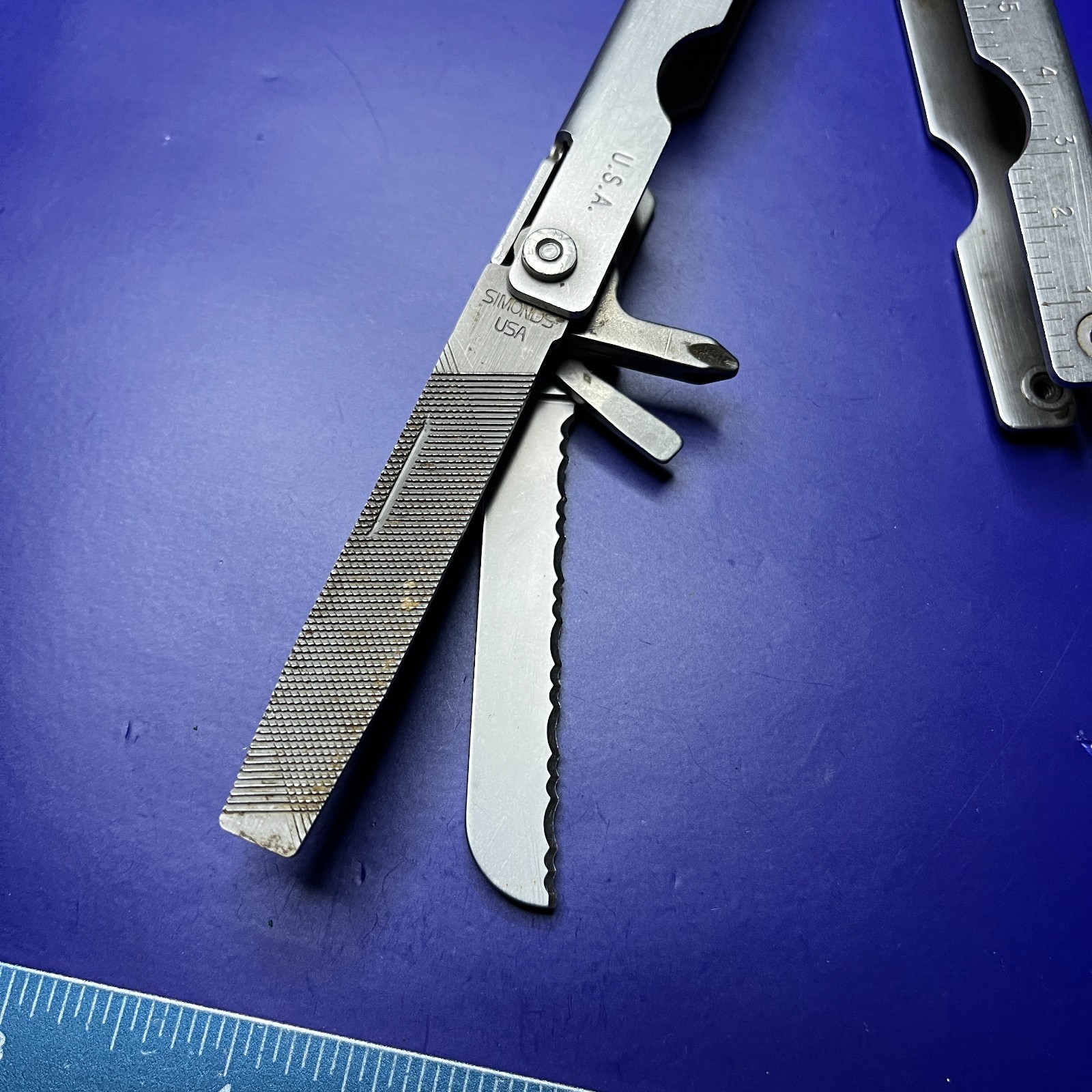 Vintage Gerber MP600 Stainless Steel Multi-tool