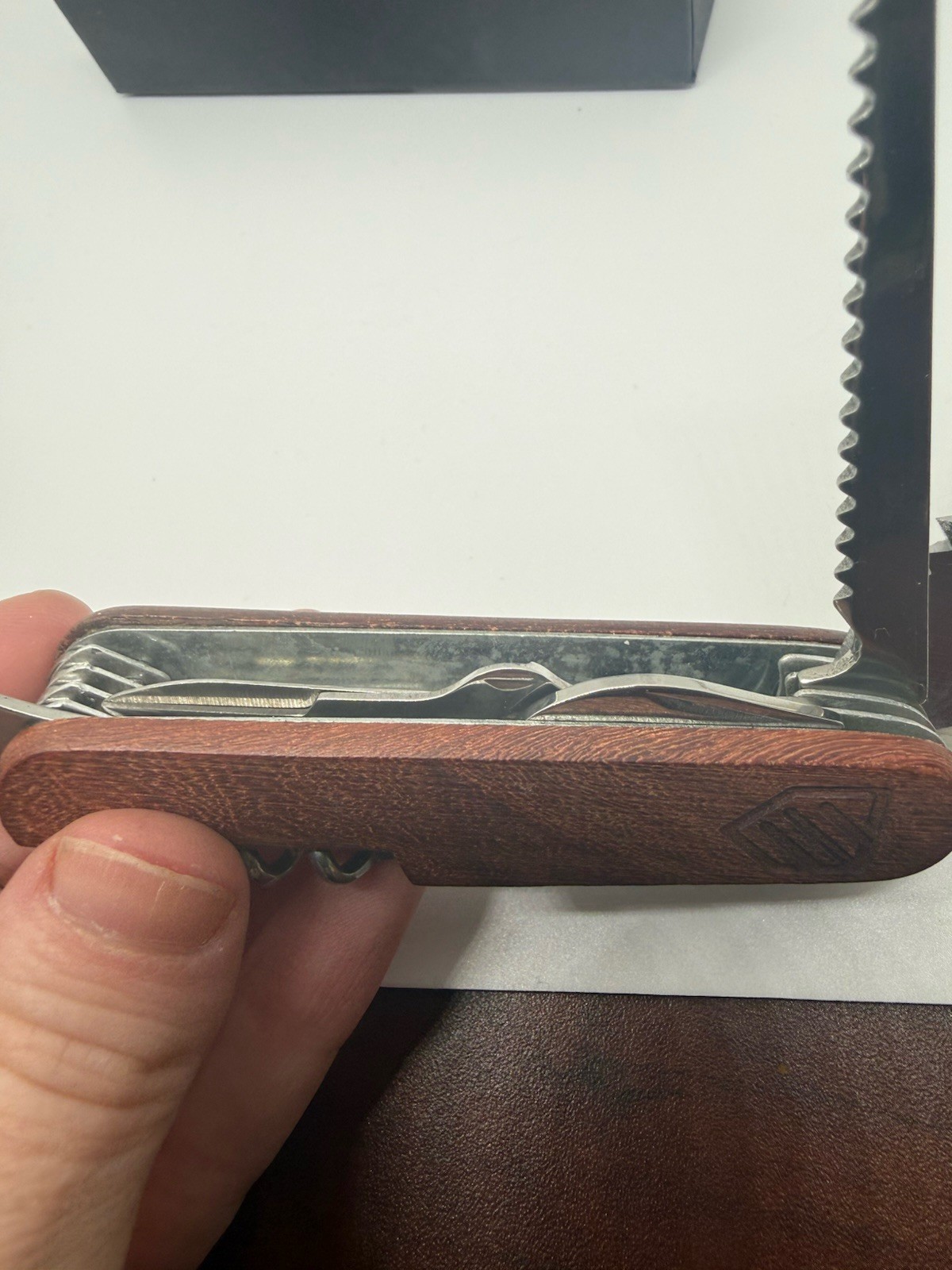Outdoor Multi functional Tool Knife solid wood handle 15 in 1 tool