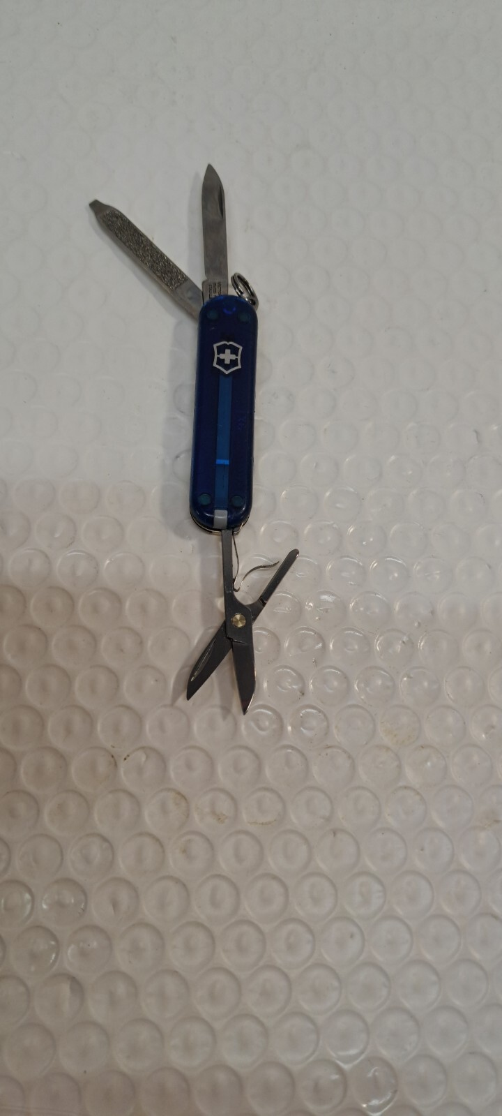 VICTORINOX CLASSIC SD 58MM SWISS ARMY KNIFE POCKET KEYCHAIN TRANSLUCENT blue 4