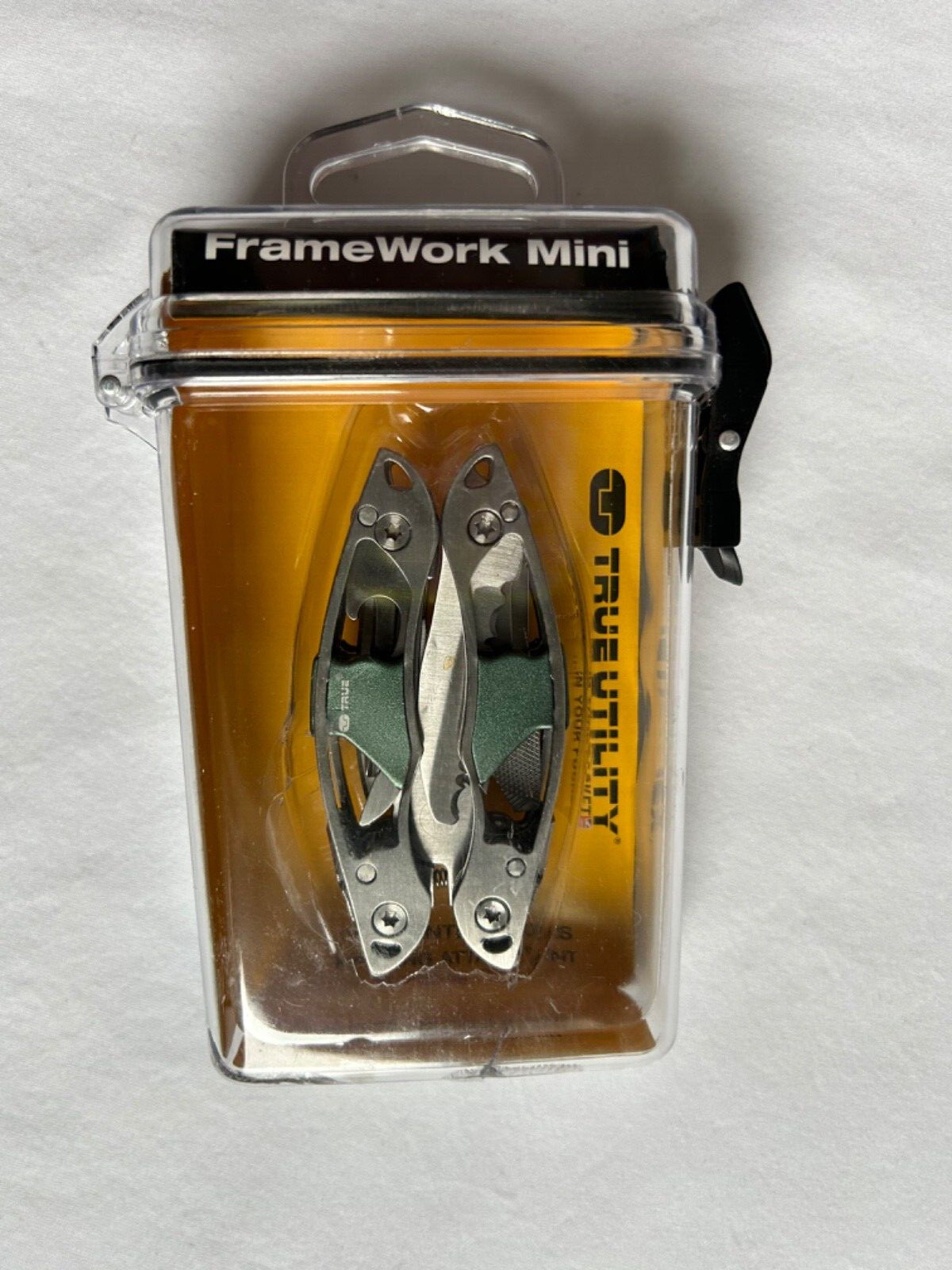 True Utility Framework Mini Key – Ring Multi-Tool with Waterproof Case CRACKED