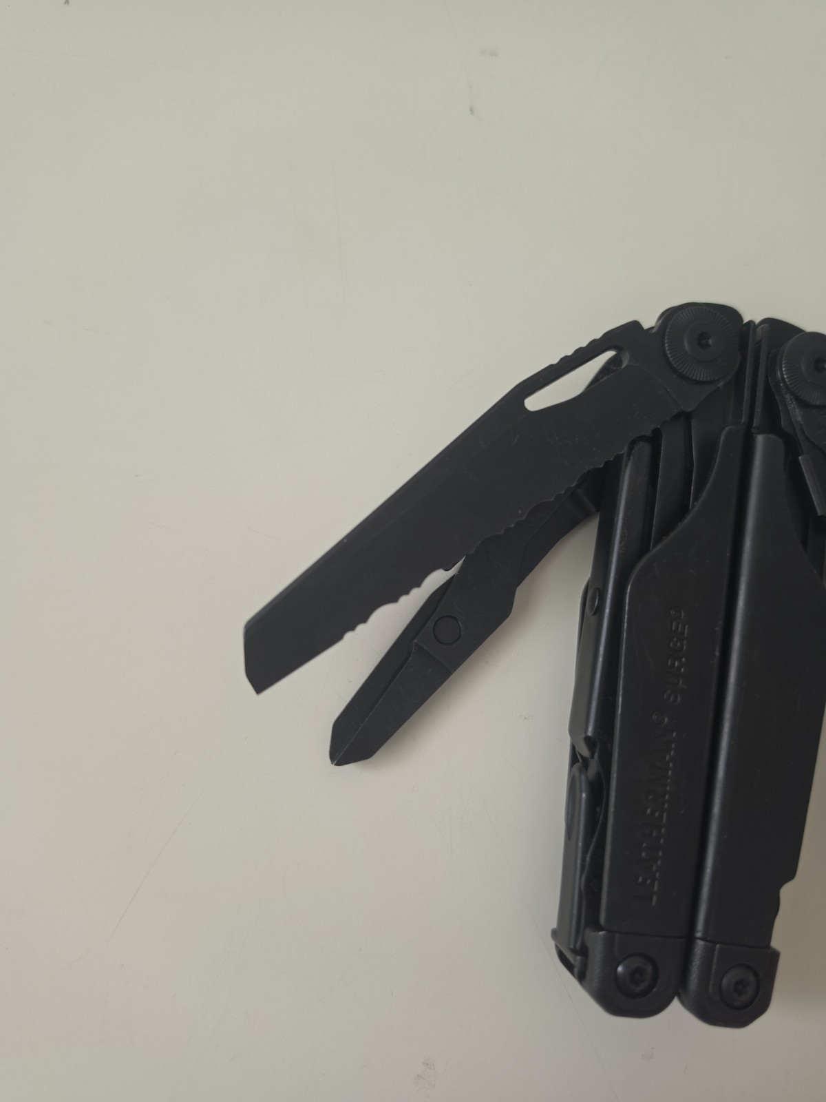 LEATHERMAN SURGE 19-In-1 Black Oxide Heavy Duty Multitool With Sheath
