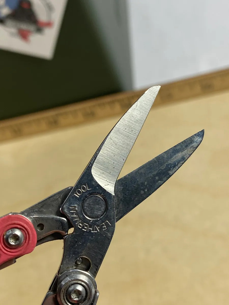 Leatherman Style CS #4. Pink Breast Cancer Awareness Edition. Light usage
