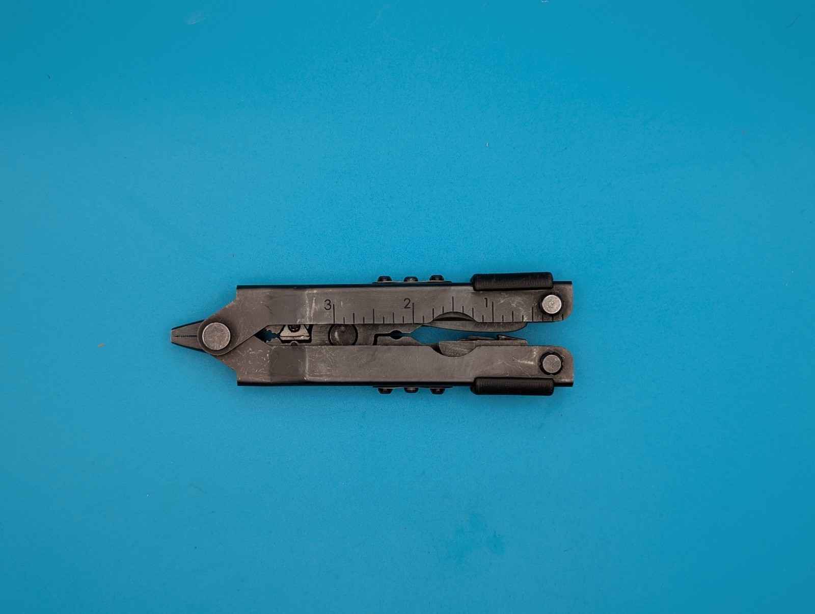 Gerber MP600 Black Oxide Multi-Tool Needle Nose Pliers!
