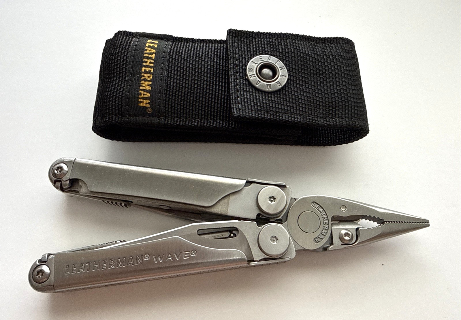 Leatherman Wave Multi-Tool Replaceable Wire Cutters Nylon Sheath USA