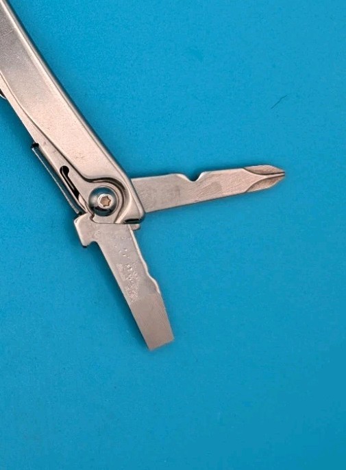 Leatherman Bolster 13 Tool Stainless Steel Multi-Tool!
