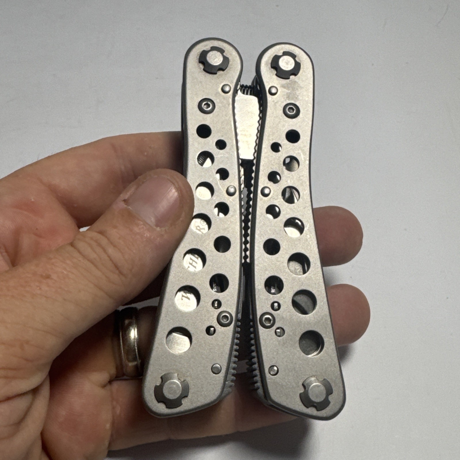 Winchester RARE Stainless Steel Multi-Tool Pocket Knife 9 N 1 + Sheath HTF Mint