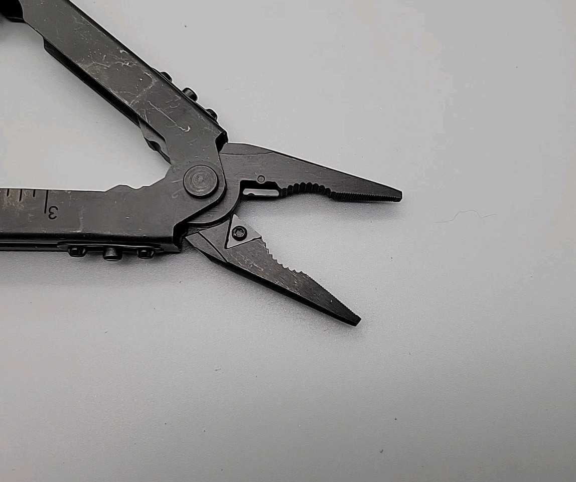 Gerber Multiplier MP600 Multi-Tool – Black – Needle Nose Carbide Cutter Pliers