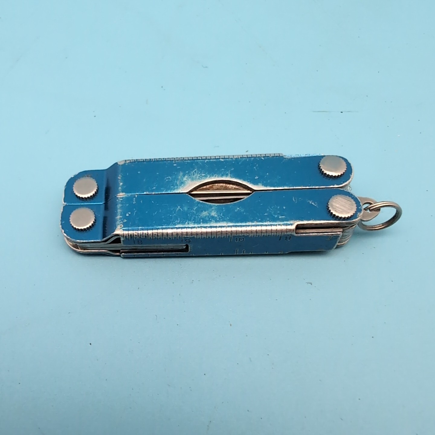 Leatherman MICRA Multi-Tool BLUE Scissors Knives Tweezers MORE Q68