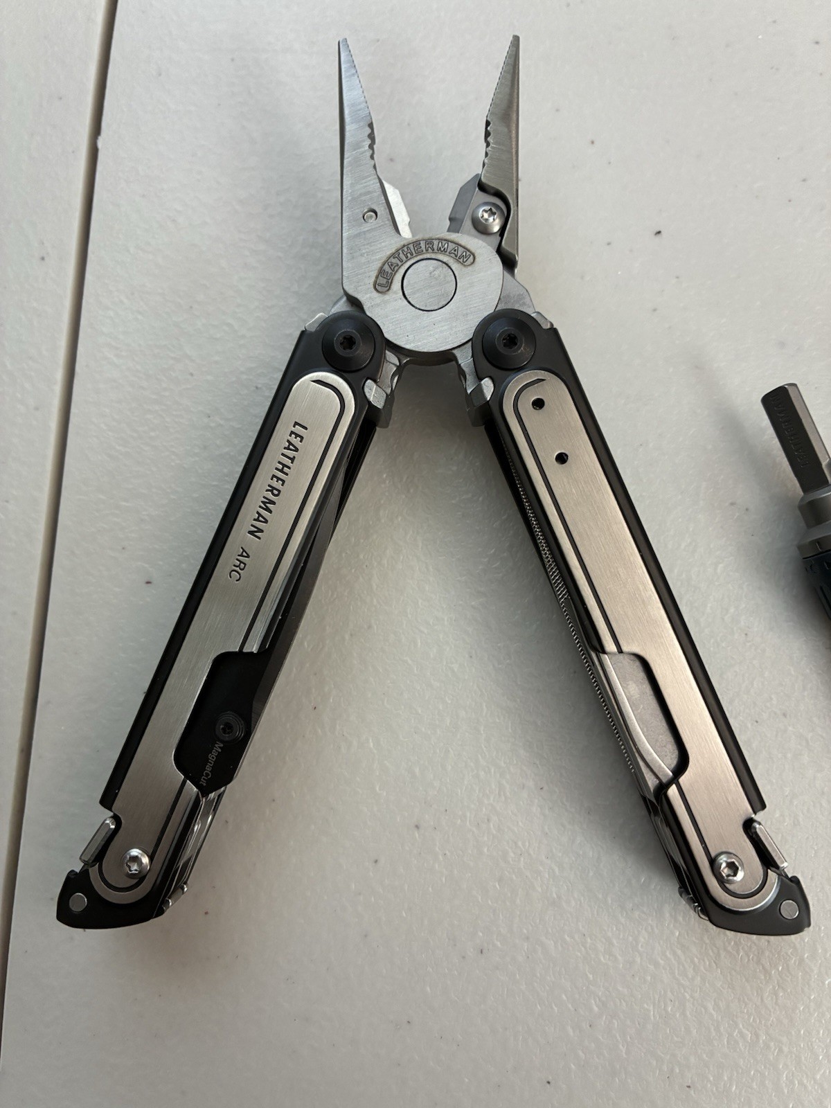 Leatherman Arc SEE DESCRIPTION