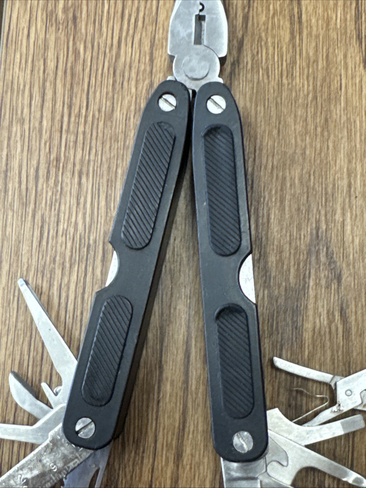 11-in-1 multi tool Pliers Knife Opener File Survival Hunting Camping