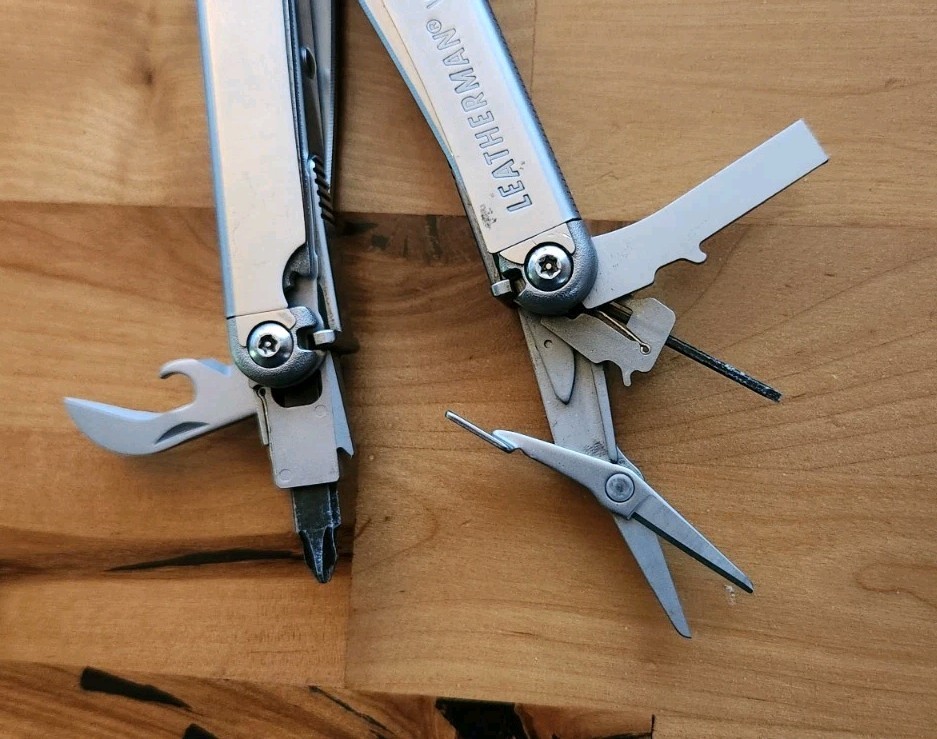 Leatherman Wave Multi-Tool Pliers Pocket Knife Scissors – Great Condition – B96