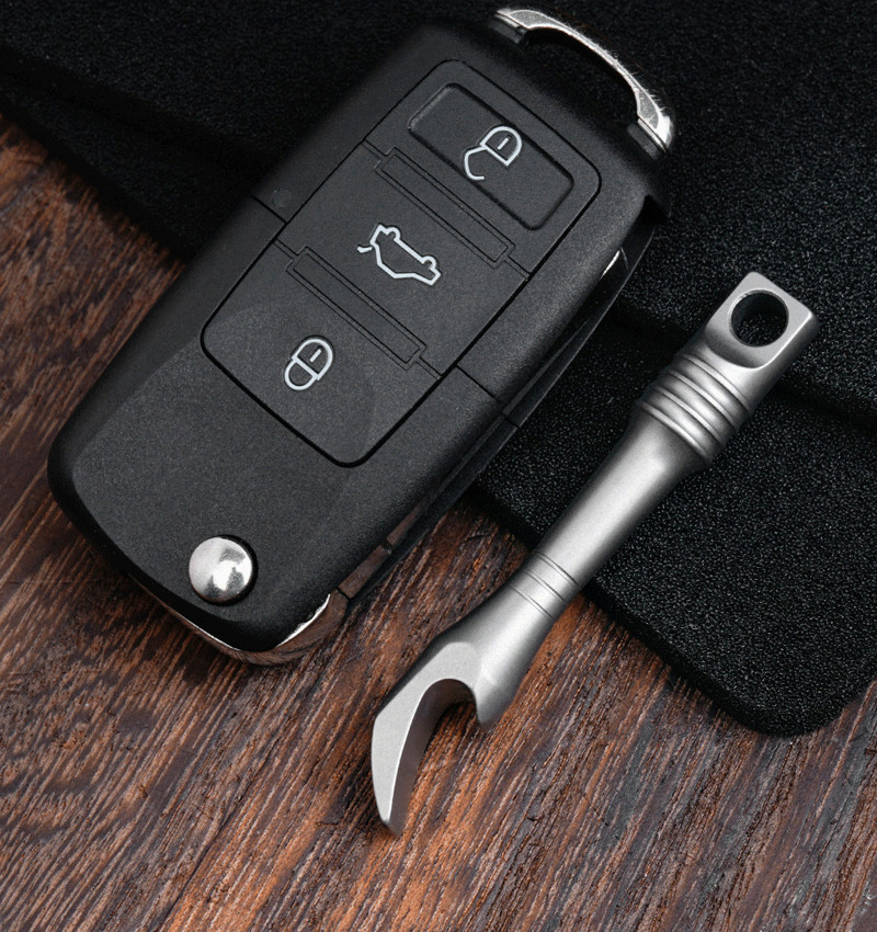 Mini Titanium Keychain Pry Bar Crowbar Bottle Opener Necklace Pendant Multi EDC