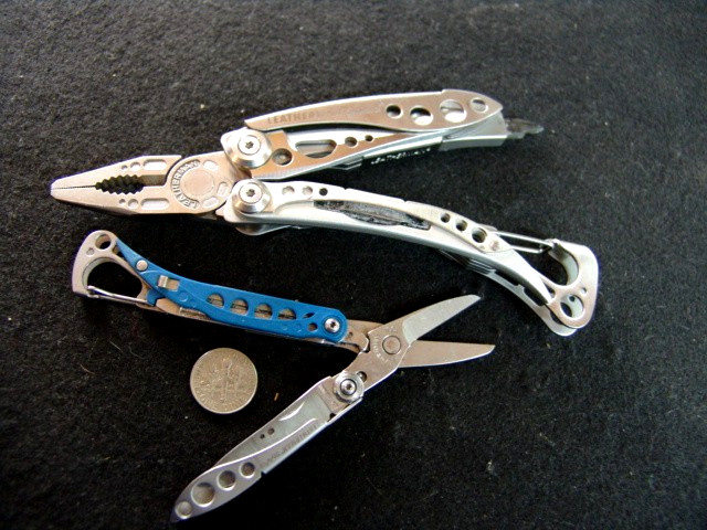 LEATHERMAN SKELETOOL–MULTI TOOL & BLUE RETIRED STYLE CS–EXCELLENT–LOT OF 2