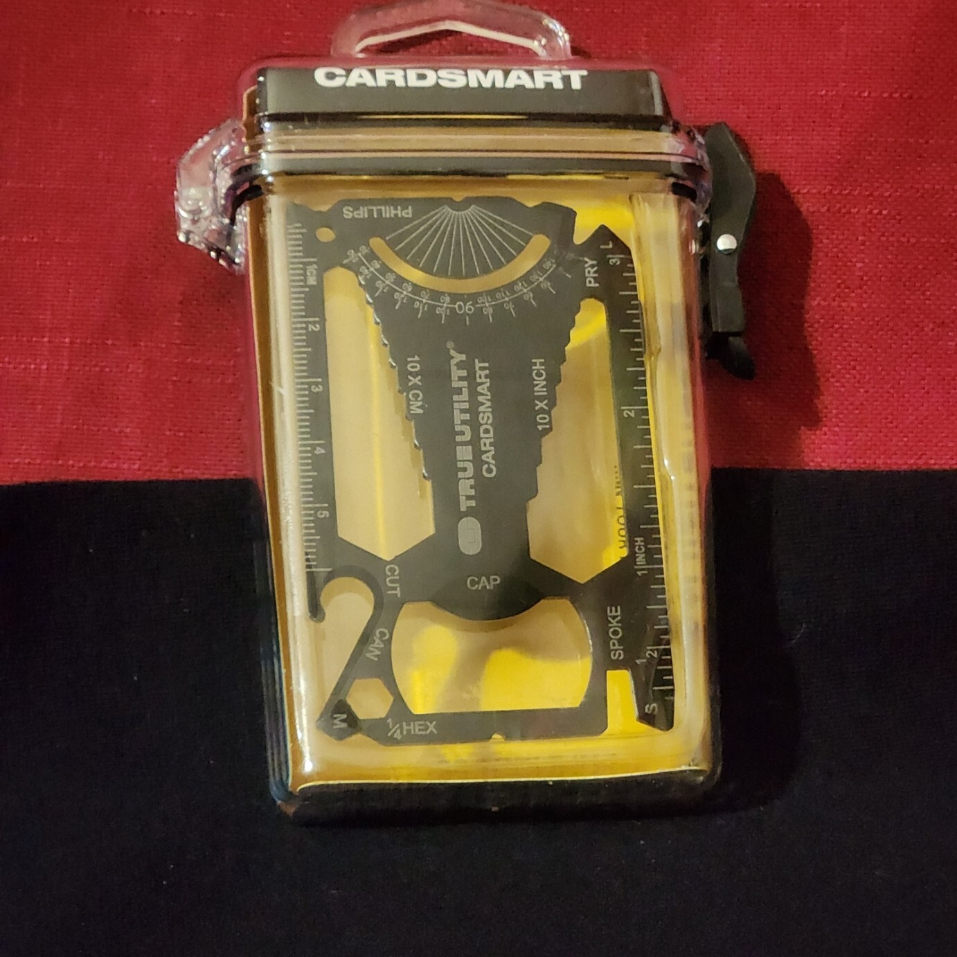 True Utility TU207 CardSmart wallet sized EDC pocket small light multi tool