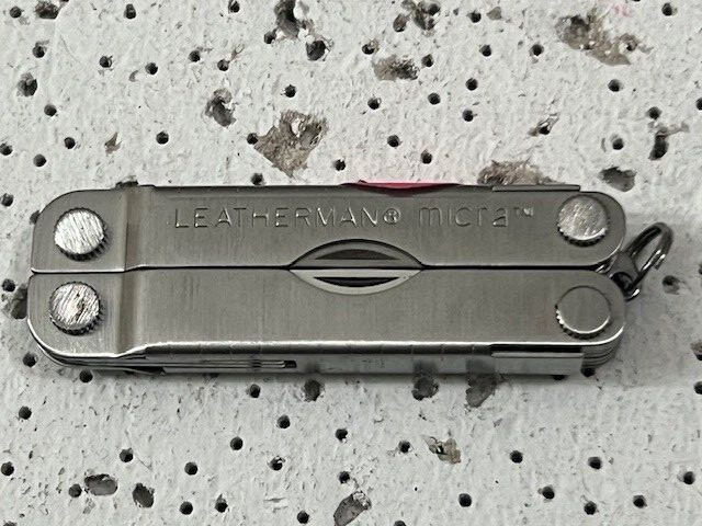Leatherman Micra silver USA 2.62″ Stainless Folding Multi Tool Knife Scissors —