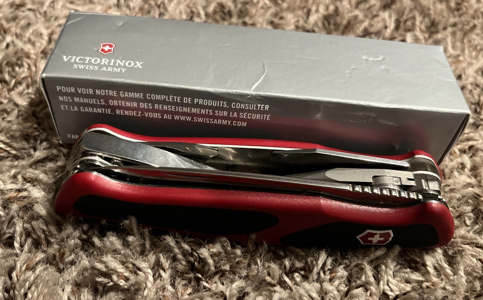 WOW!! VICTORINOX Swiss Army Knife Ranger Grip 74 0.9723.CUS2 RARE! DISCONTINUED!