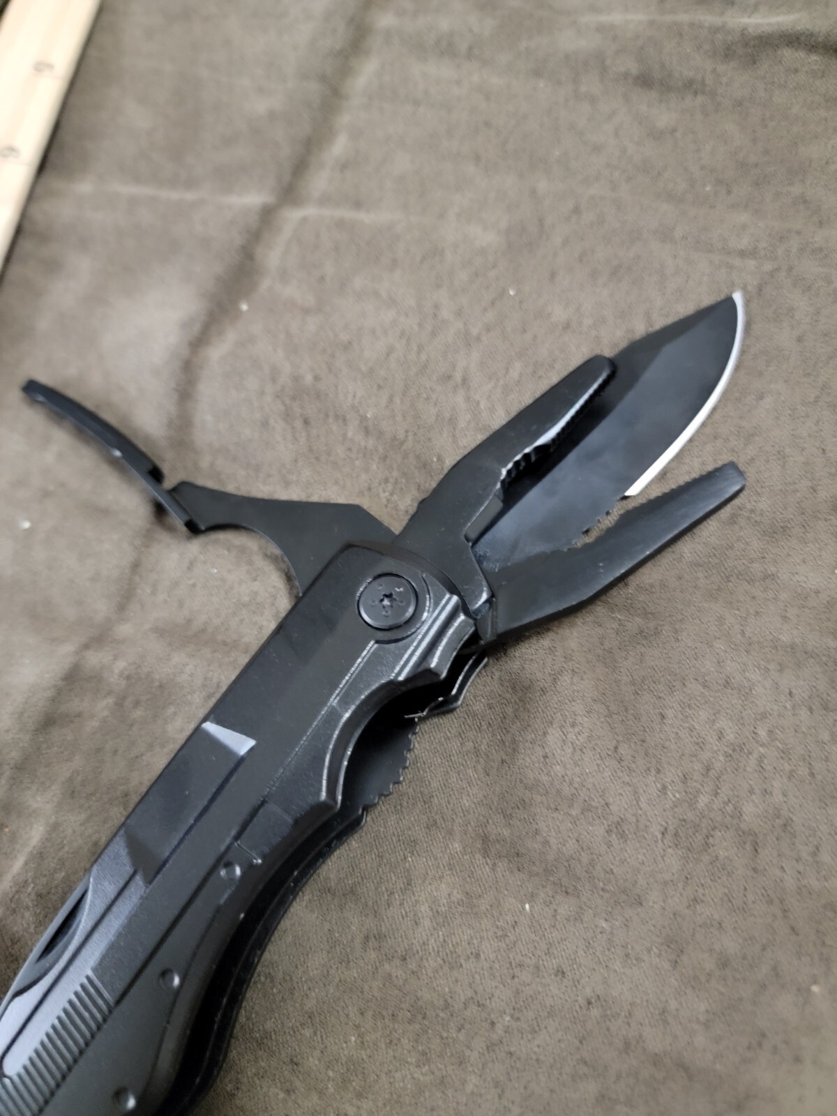 Falcon Professional Multi Tool Knife 14 Different Functions W/Black Sheath