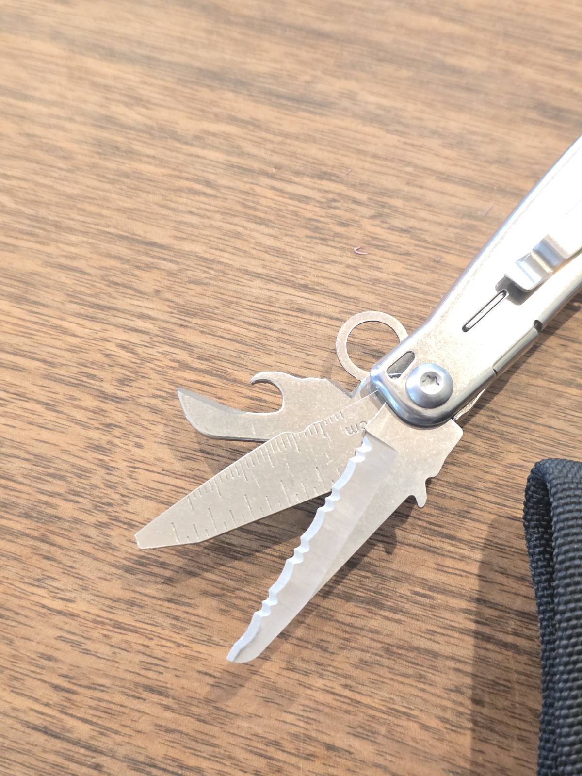 Leatherman Sidekick Multi-Tool, Knife, Pliers, Saw, Stainless With Sheath