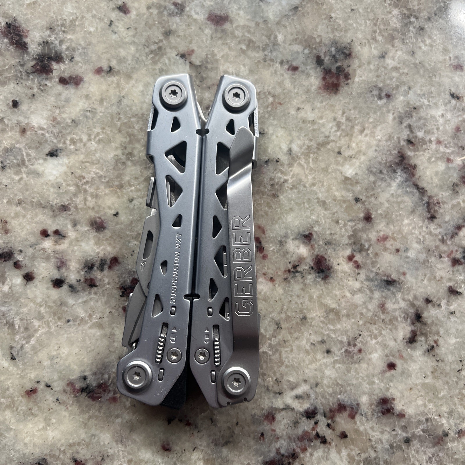 Gerber Suspension NXT 15-in-1 Silver Multi-Tool With Pocket Clip