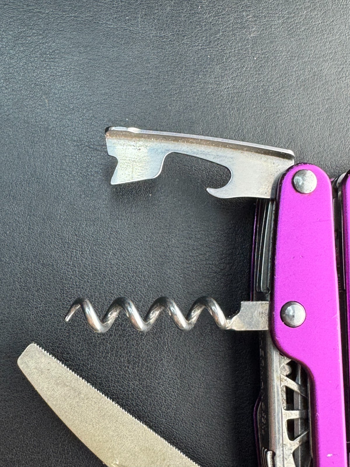Leatherman Juice XE6 Retired Rare 18 Tools Multitool