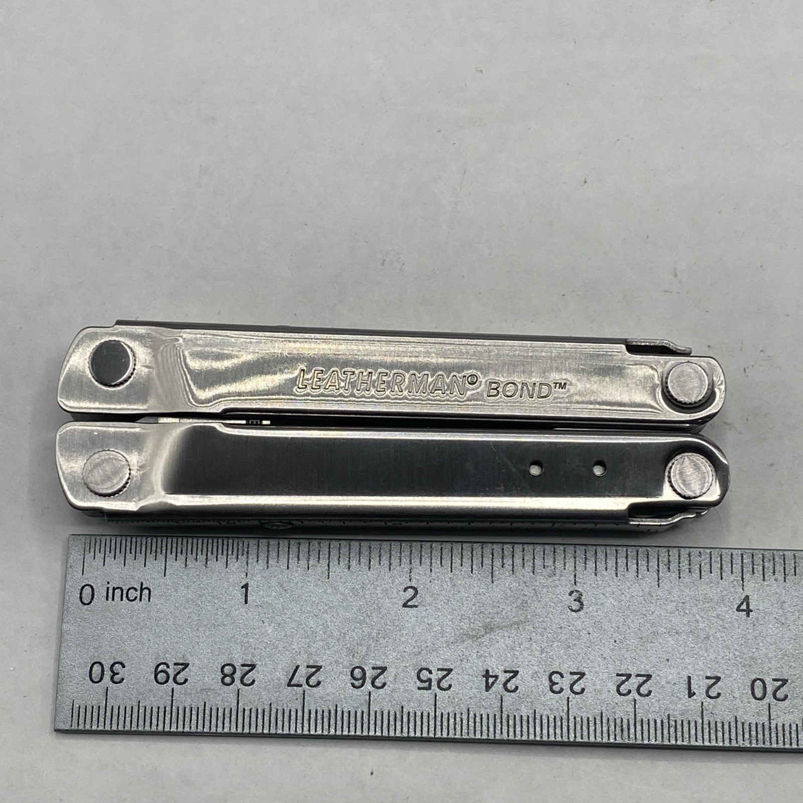 Leatherman Bond Multi Tool – Silver