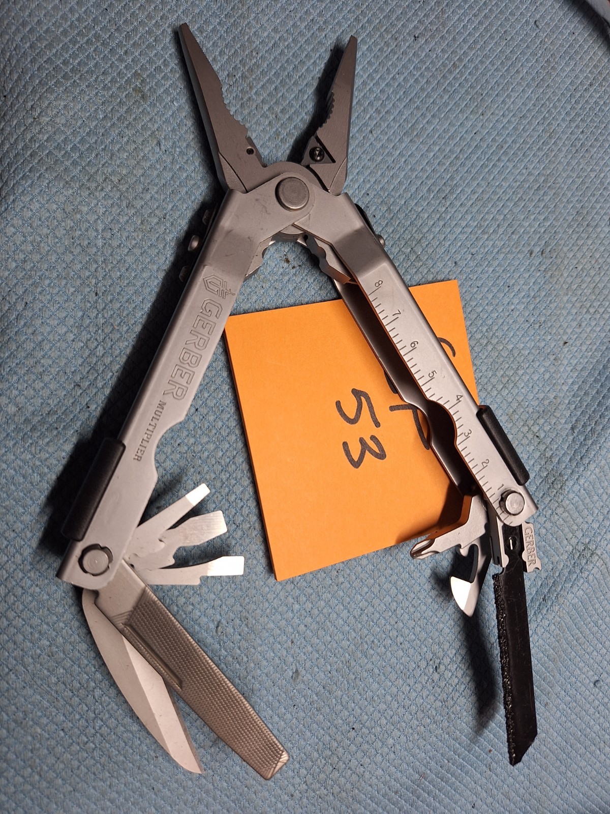 1 Silver GERBER Multiplier Multi Tool EXCELLENT loc Gerber 53