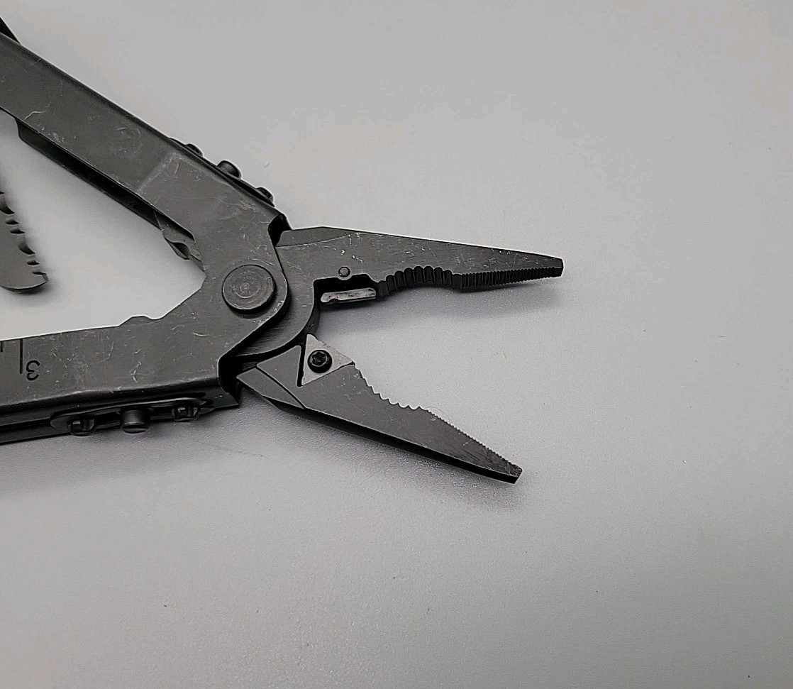 Gerber Multiplier MP600 Multi-Tool – Black – Needle Nose Carbide Cutter Pliers