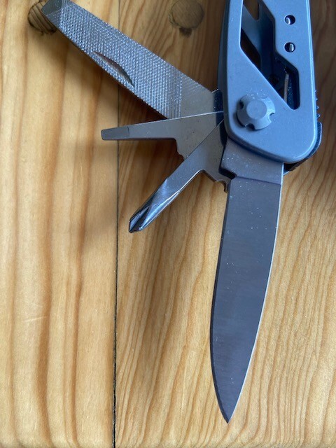 Stanley Stainless Multi Tool Extra Heavy Duty 2CR Knife, Screwdriver, Saw
