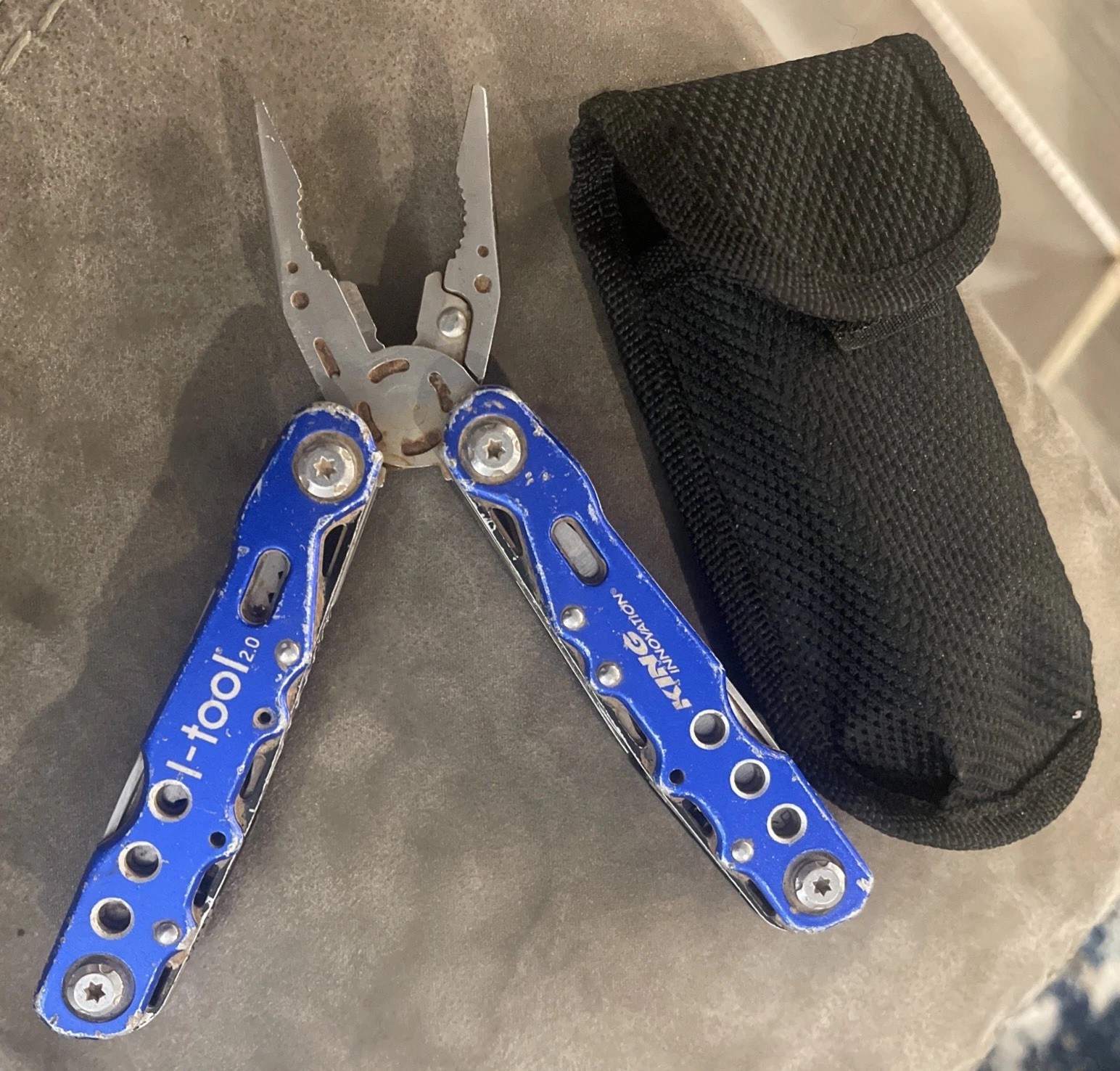 King Innovation 46600 Irrigation Multi-Tool,Blue With Shealth In Good Condition