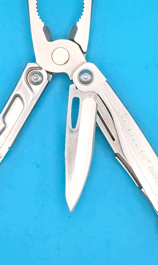 Leatherman Rev 3.8″ Multi-Tool, Stainless!
