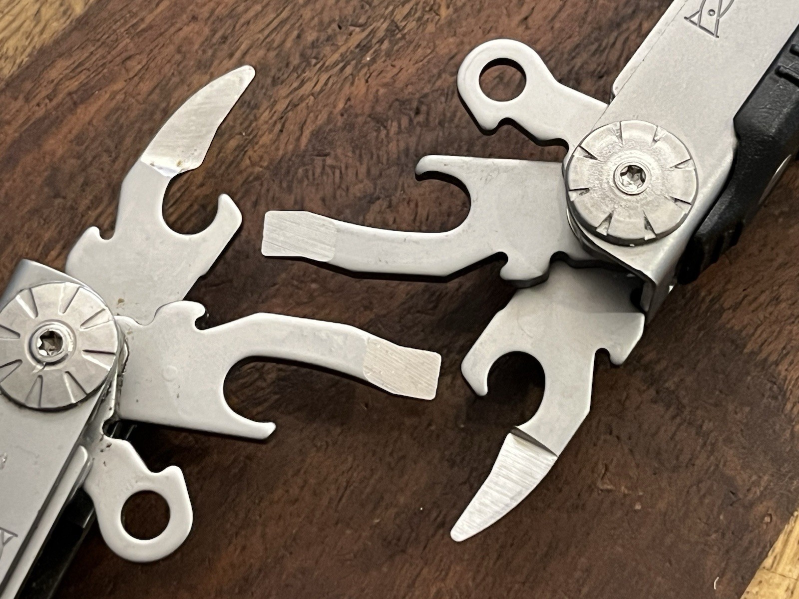 Gerber Multi Tool DIESEL SUPER Nice! w/Gerber Sheath TSA Confiscated (Lot Of 2)