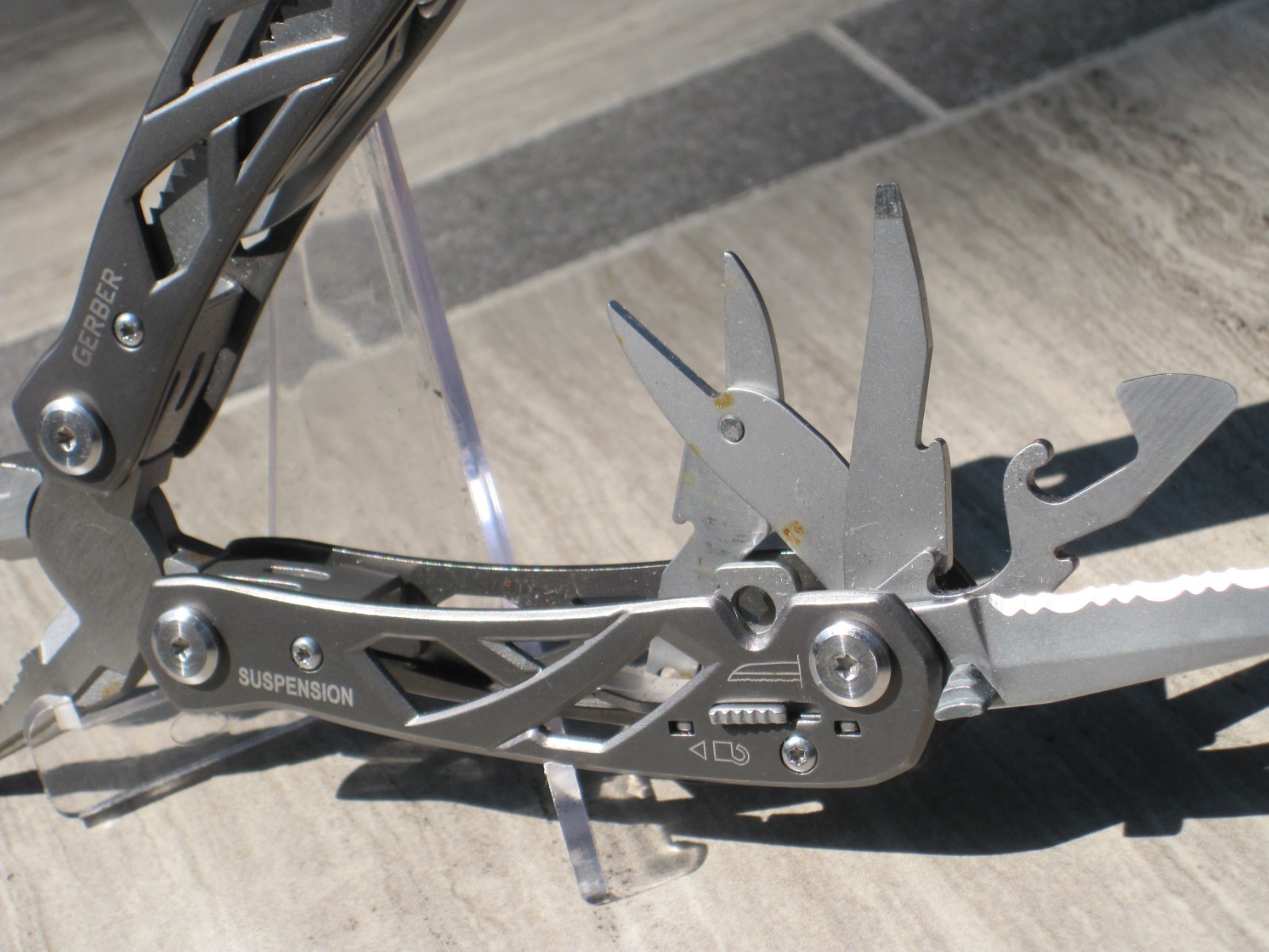 GERBER “SUSPENSION” Multitool, 10-tools