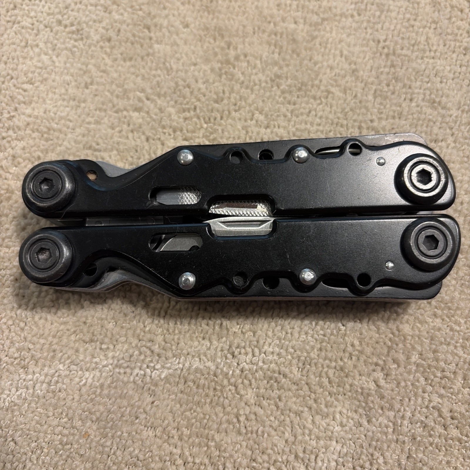Columbia Branded Stainless Steel Multi-Tool Pliers Pocket Knife 10-in-1 EDC