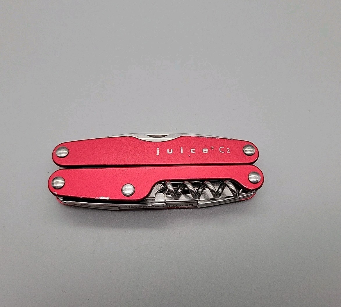 Leatherman JUICE C2 Multi-Tool – Dated 1103 – Red – Retired – Boys Life LOGO
