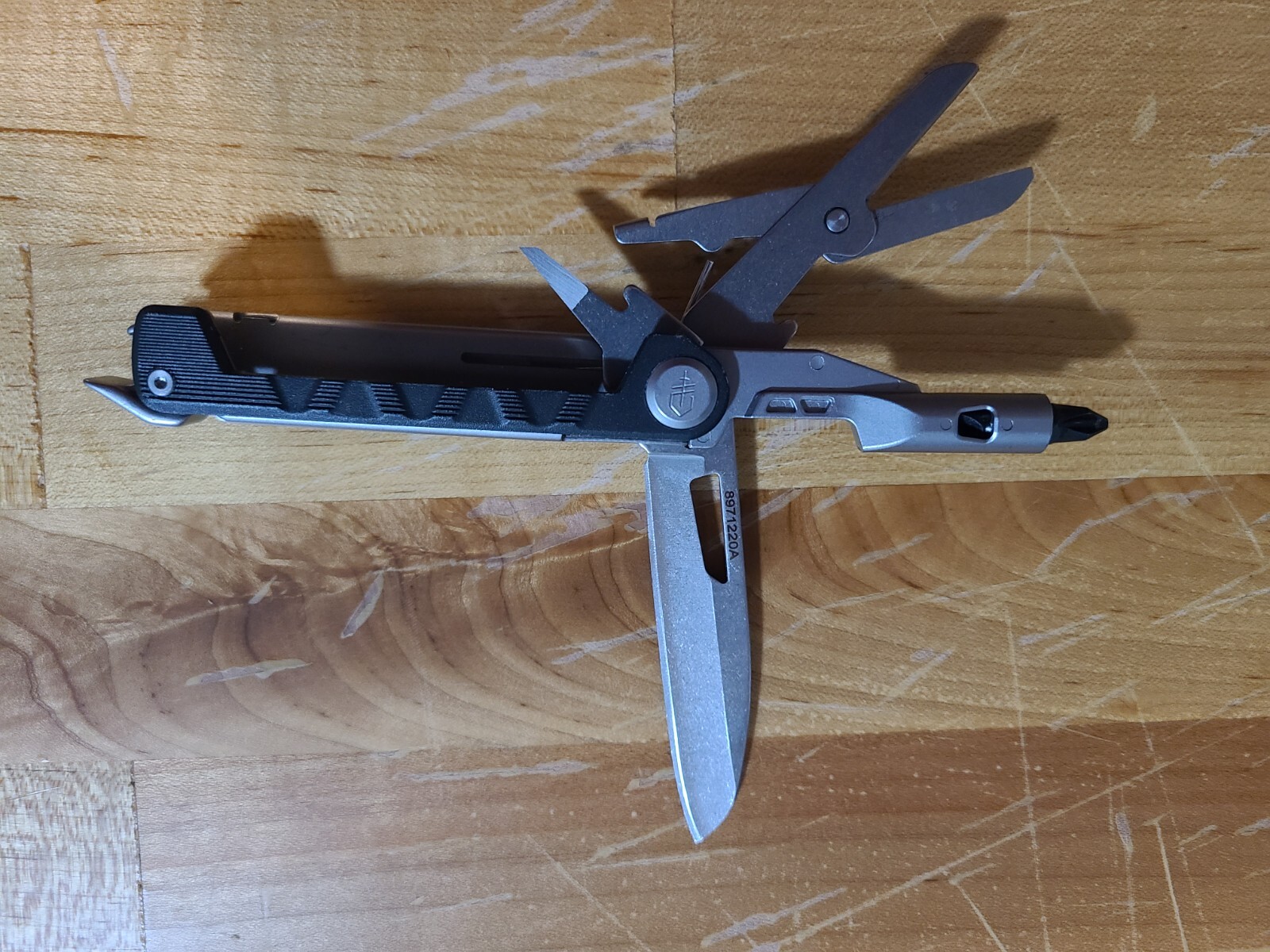 Gerber Armbar Drive Multi Tool 8 Tools, textured grip # 31-003567 NEW #98-15-12