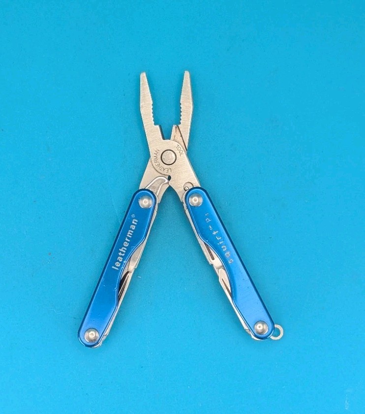 Leatherman Squirt P4 Multi-Tool, Key Ring, Retired! *RESTORECORE*