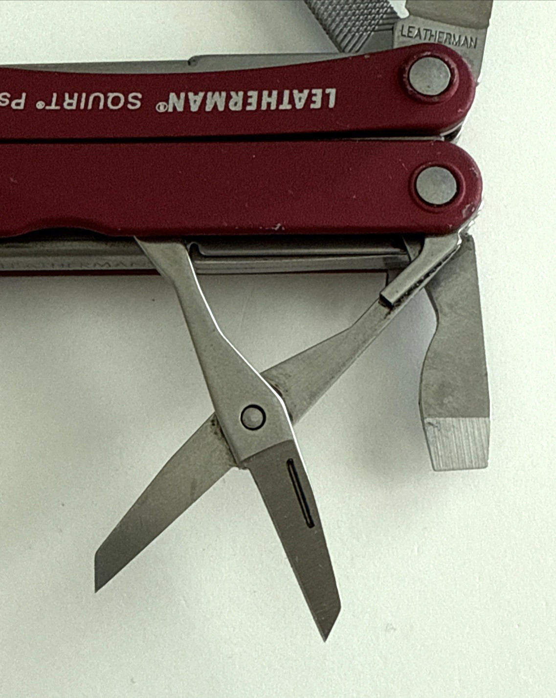 Leatherman Squirt PS4 Red Multi-Tool USA – Broken Scissors Spring