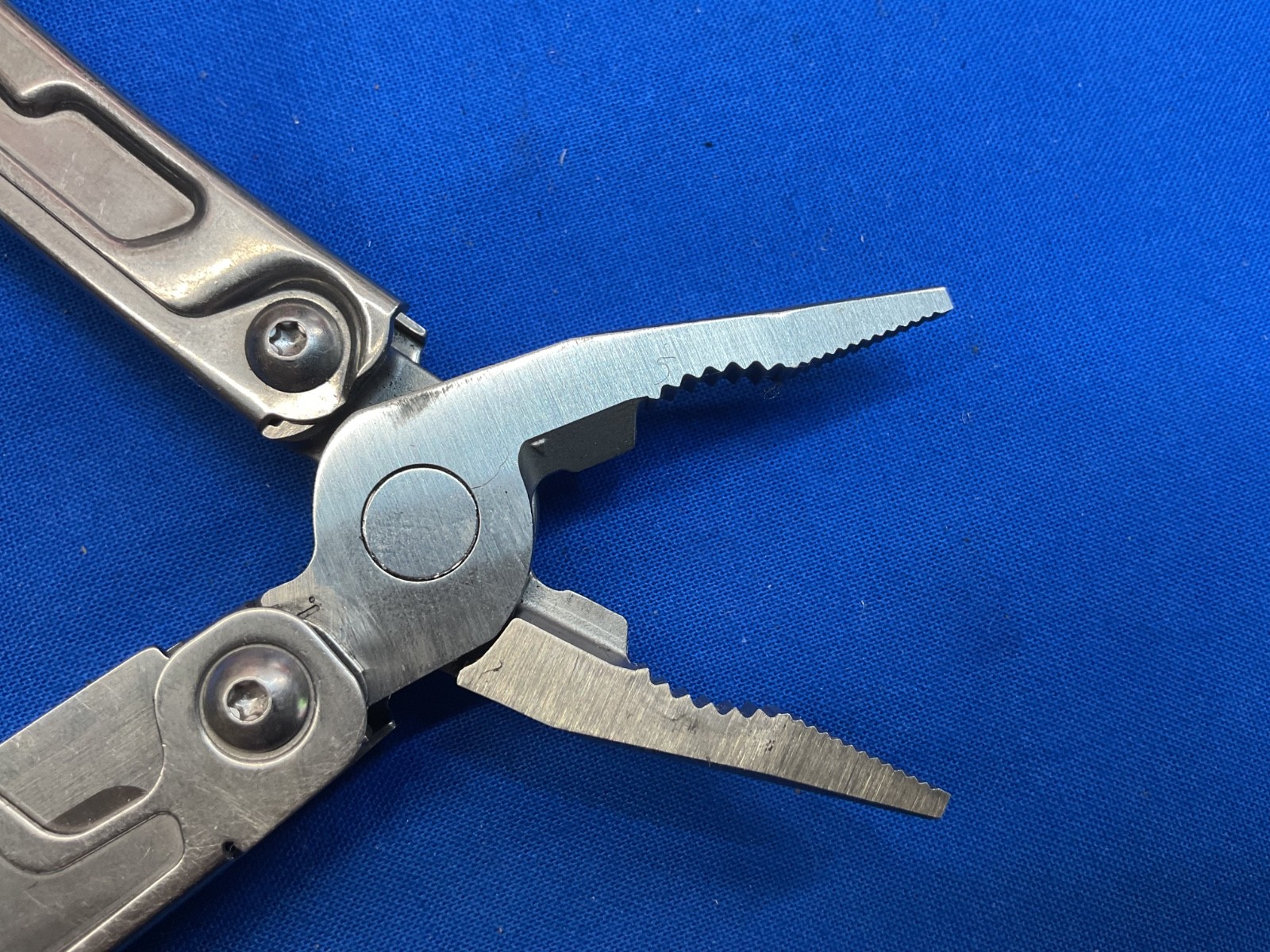 Leatherman Rev Multi-Tool Knife Plier 2023 Date Code