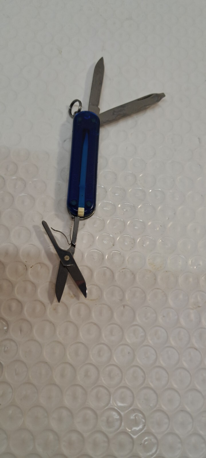VICTORINOX CLASSIC SD 58MM SWISS ARMY KNIFE POCKET KEYCHAIN TRANSLUCENT blue 1