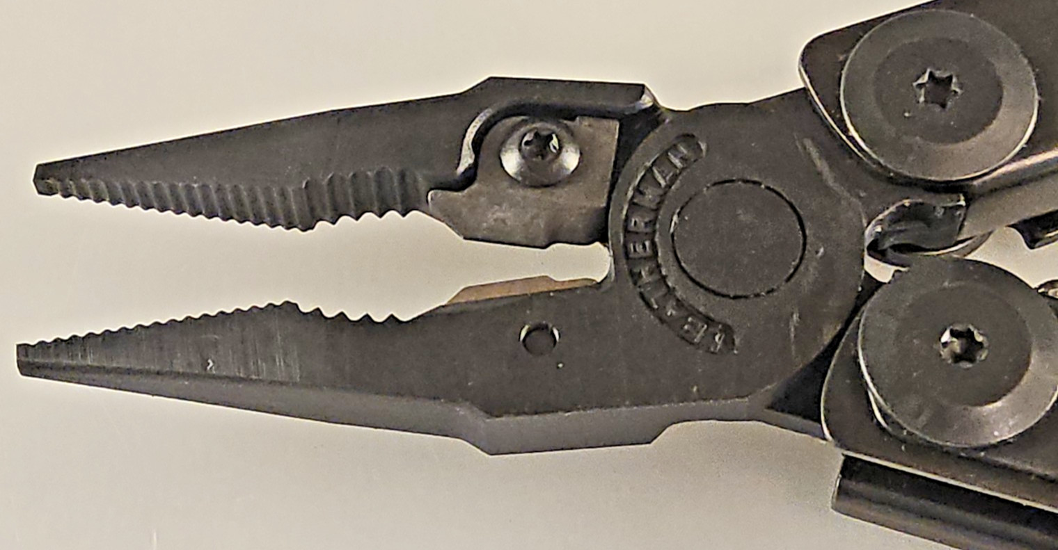 Leatherman Signal Black Multi Tool 19 in 1 Tools 06/23 + Exc. Cond. + FREE POST
