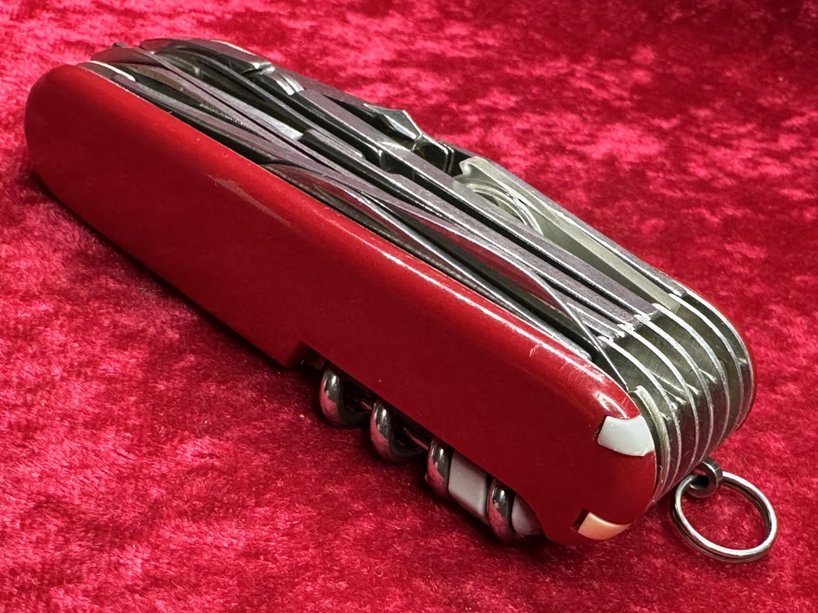Victorinox SwissChamp Red Swiss Army Knife 91mm 33 Function 22 Tool 8 Layer(683)