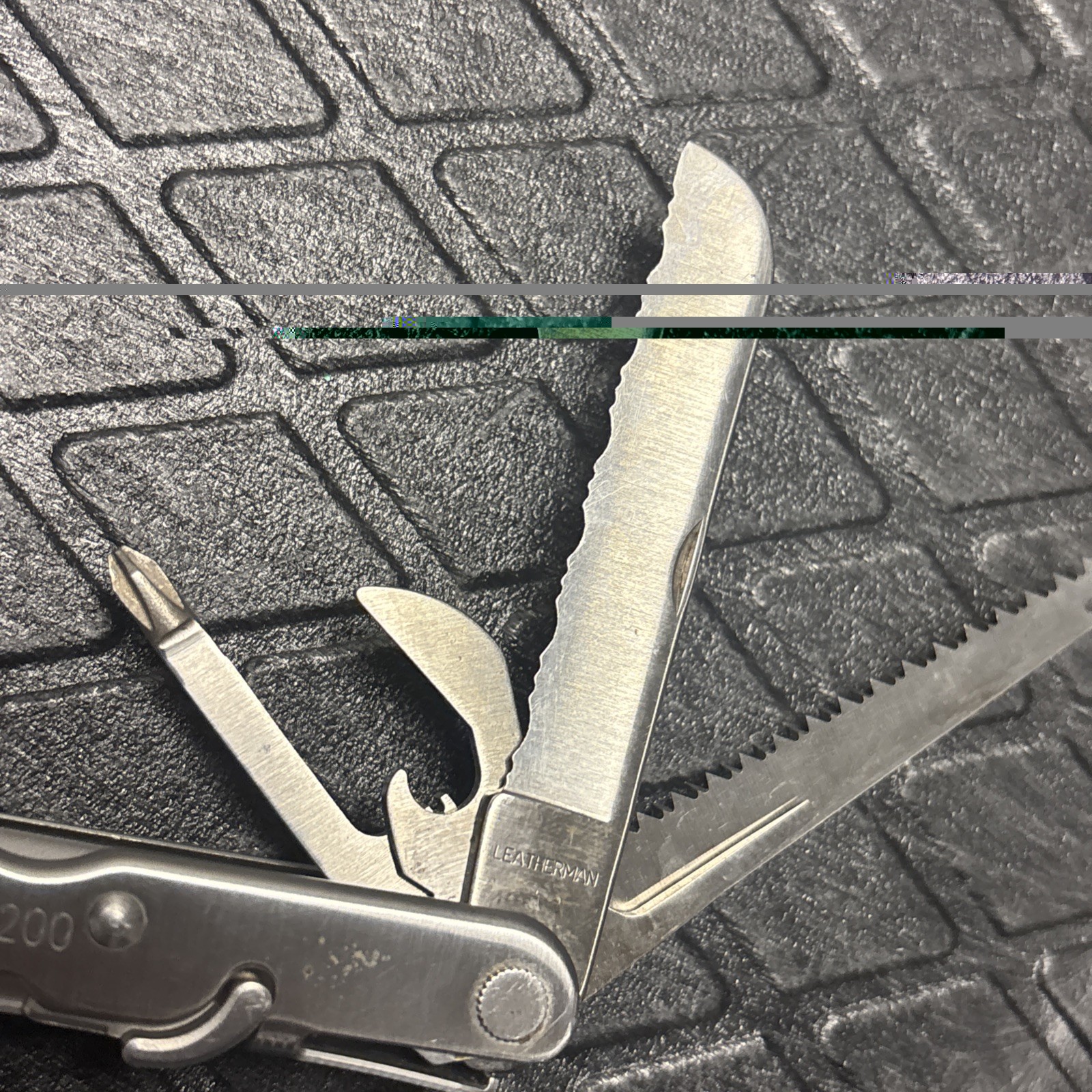 Vintage LEATHERMAN Super TOOL 200 Multi Tool! 0204 Date Stamp! Engraved