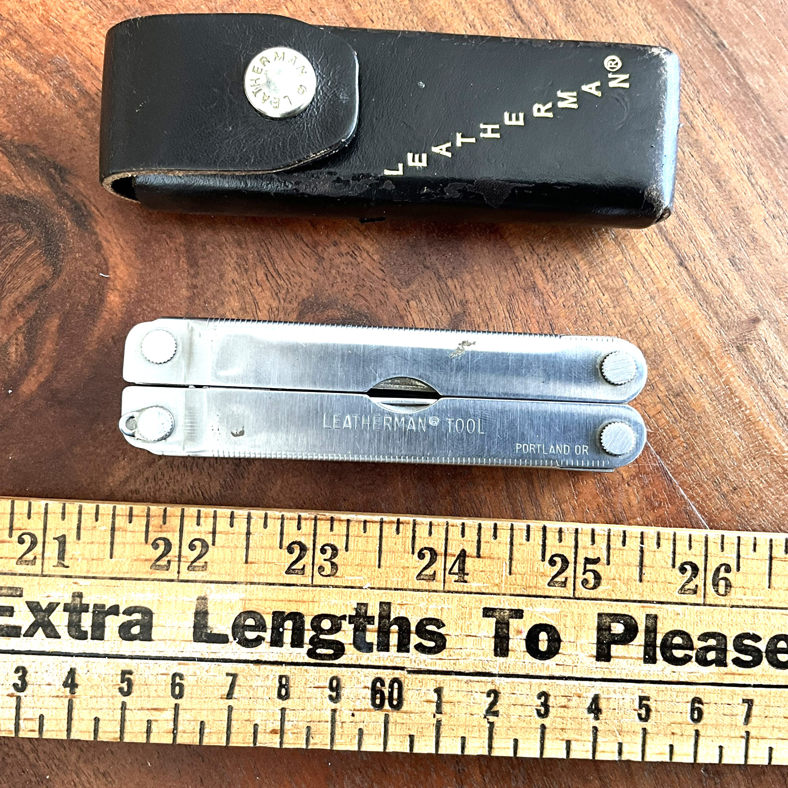 COLLECTIBLE LEATHERMAN MULTI TOOL PORTLAND, OR USA MULTI-TOOL. W/SHEATH