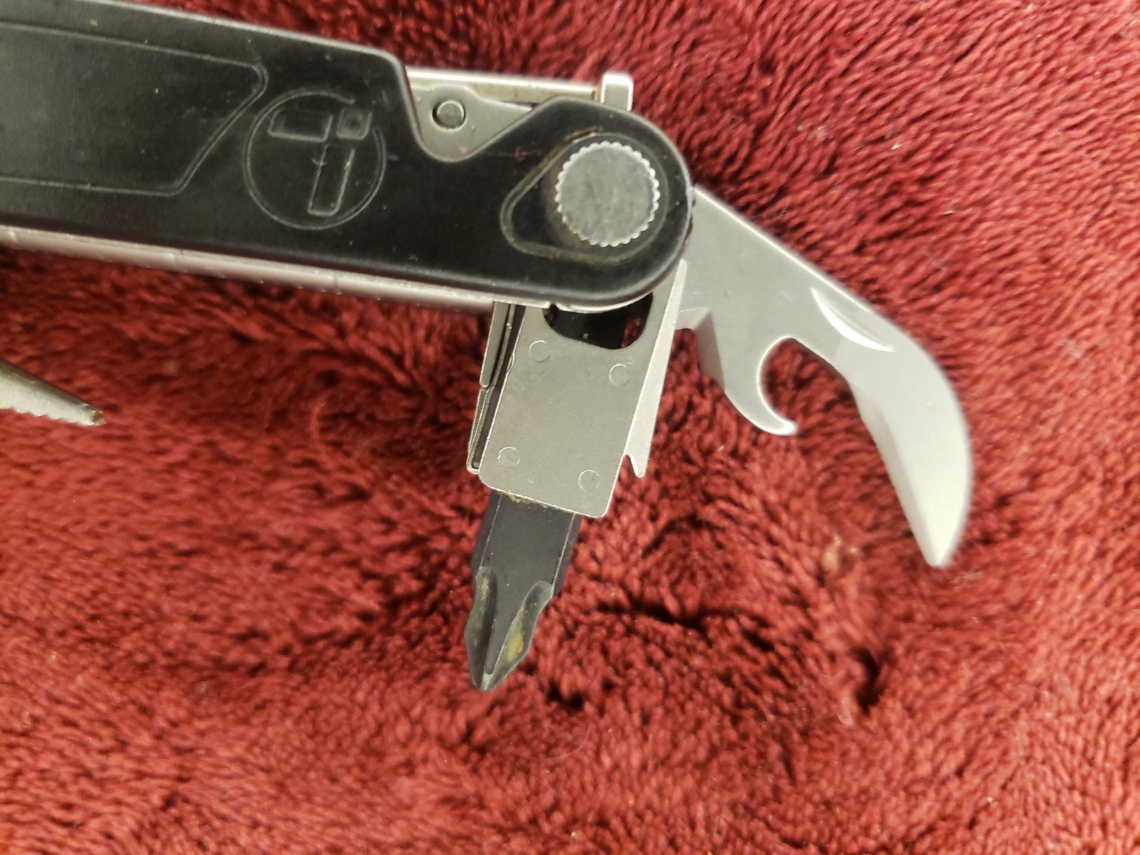 Leatherman Charge Multitool Black Read