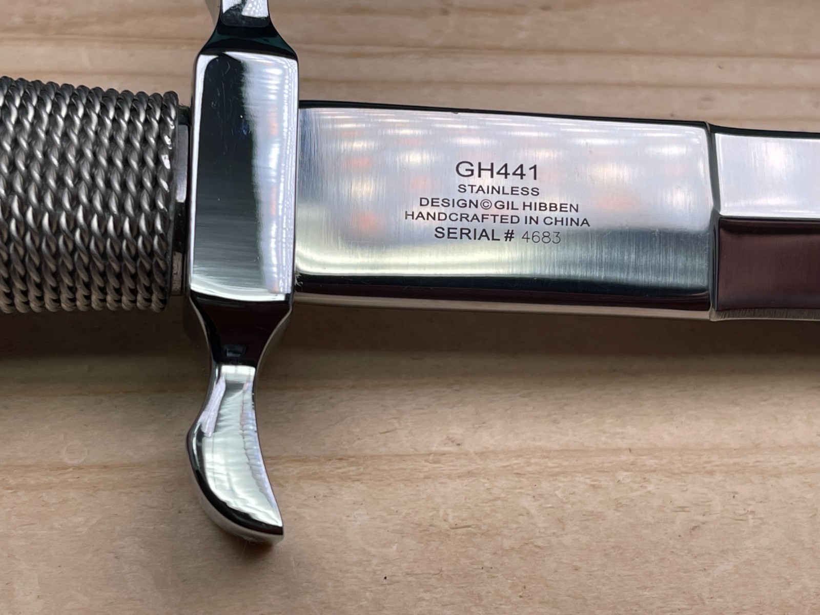 GIL HIBBEN Silver Shadow Dagger Knife With Leather Sheath – Double-Edged Blade