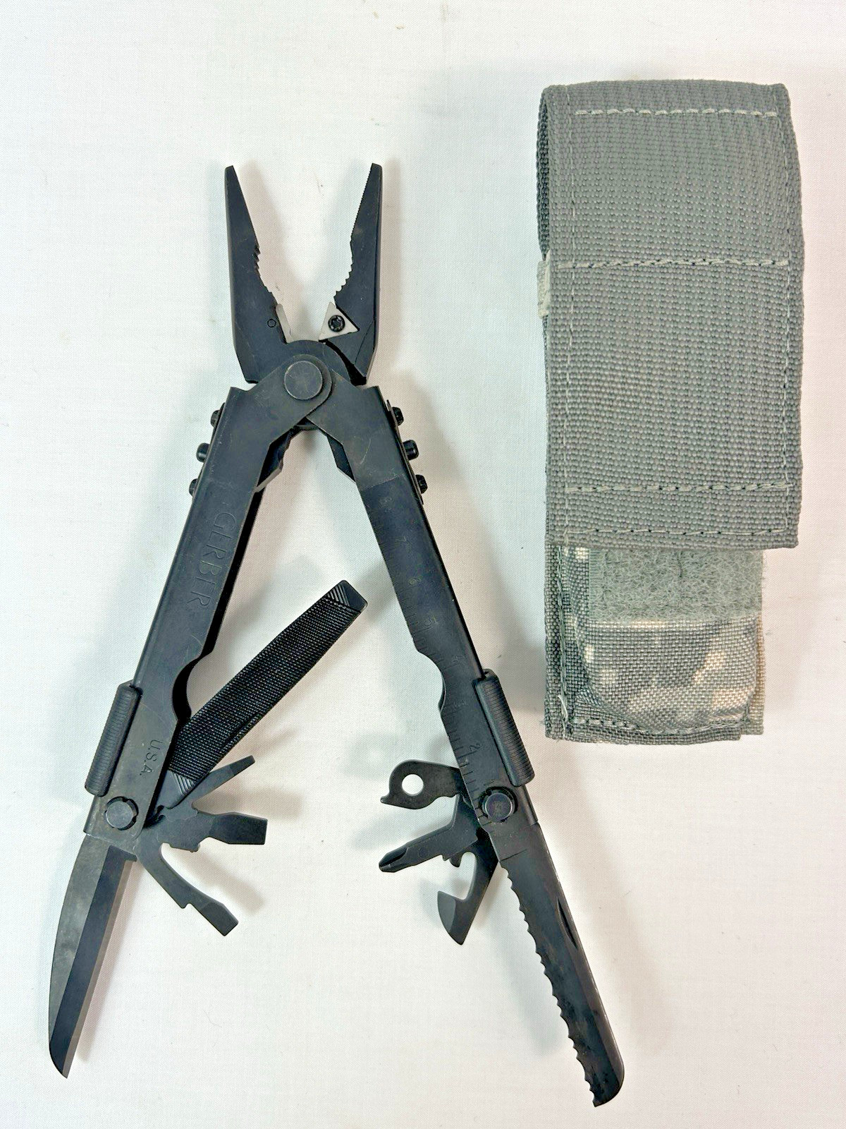 NEW Gerber 75501 MP600 Needlenose Multi-Tool Black Stainless & Camo Sheath !!